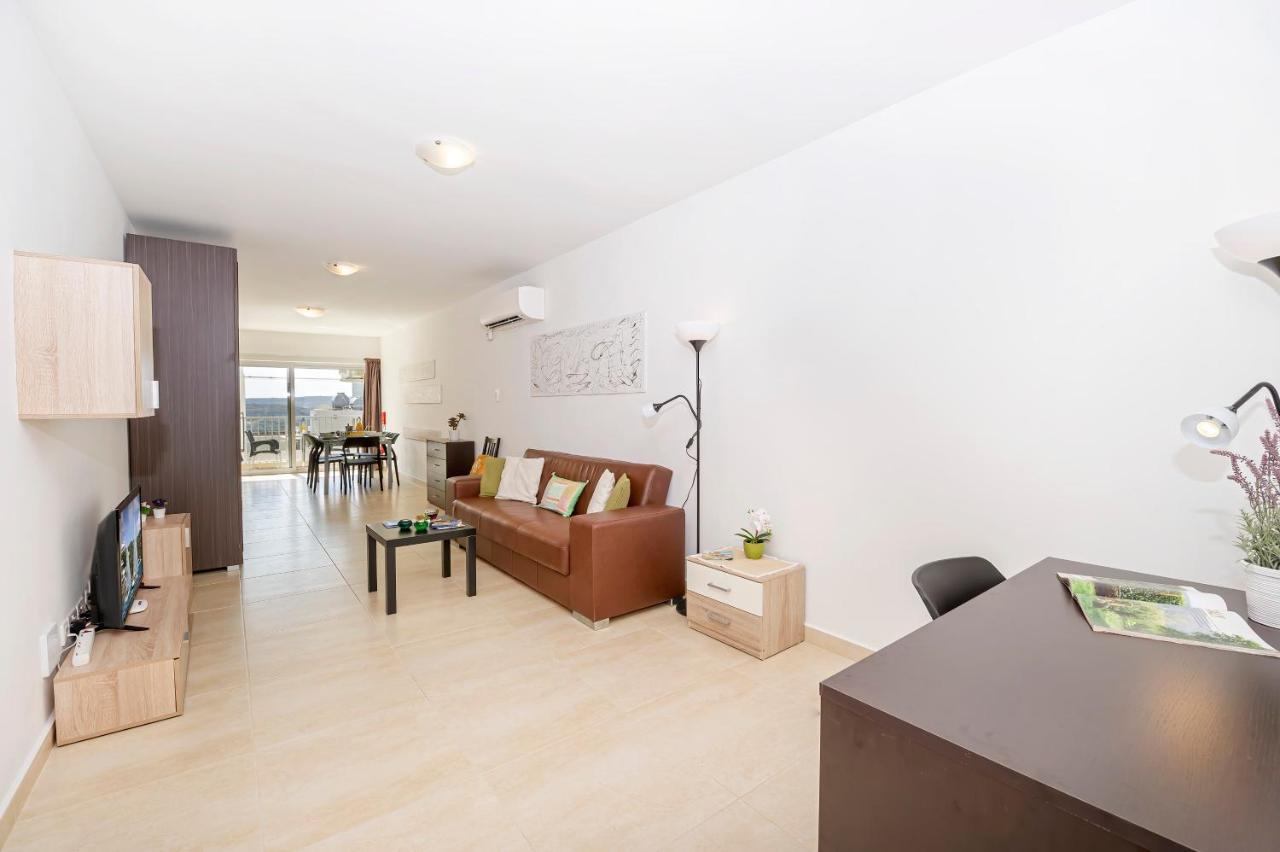 Summer Breeze Comfort Sunny Apartments Close To The Sandy Beaches - By Getawaysmalta Mellieħa Exterior foto