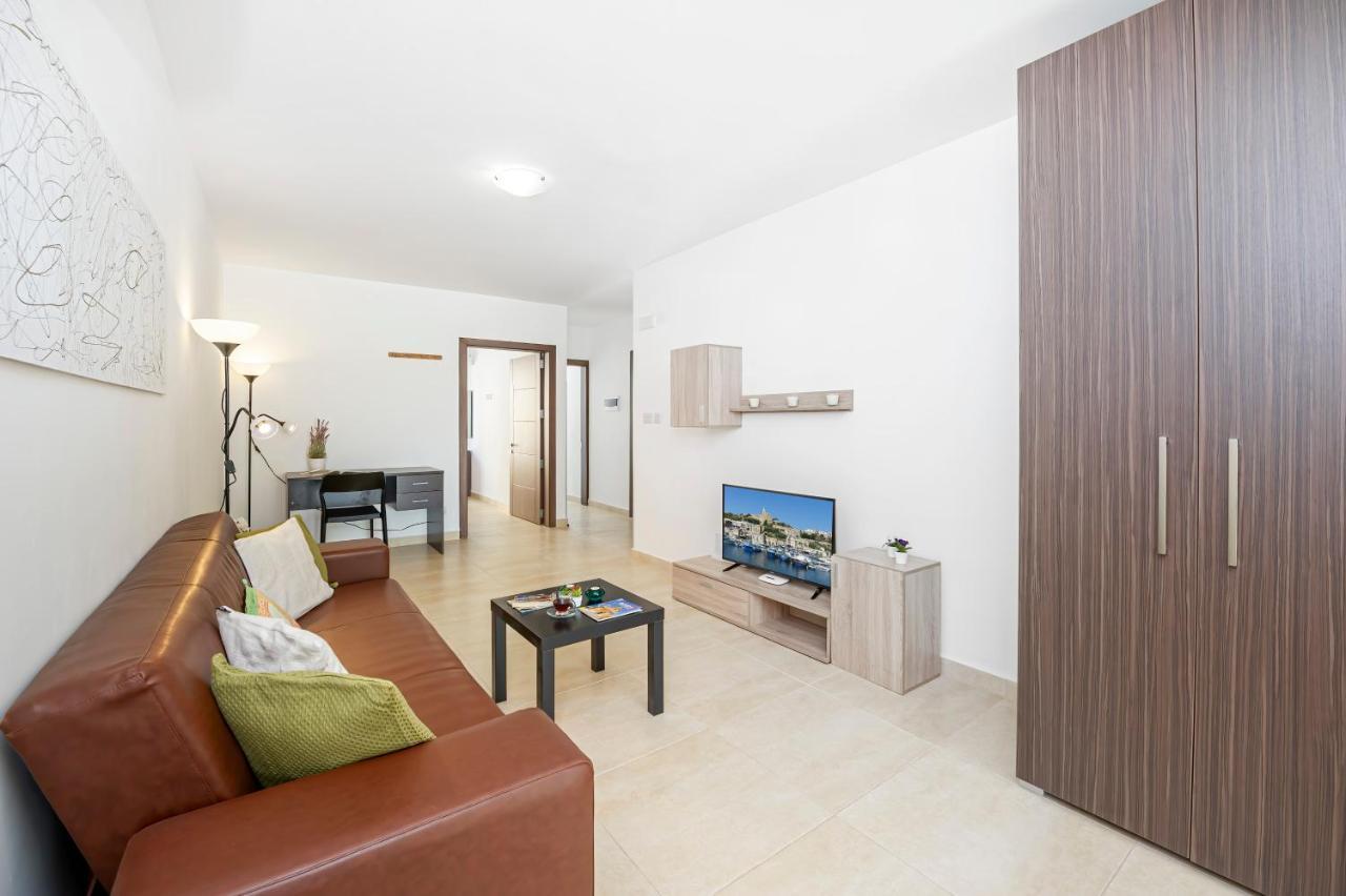 Summer Breeze Comfort Sunny Apartments Close To The Sandy Beaches - By Getawaysmalta Mellieħa Exterior foto