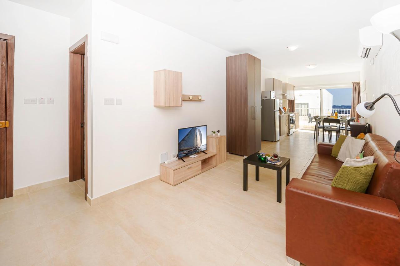 Summer Breeze Comfort Sunny Apartments Close To The Sandy Beaches - By Getawaysmalta Mellieħa Exterior foto